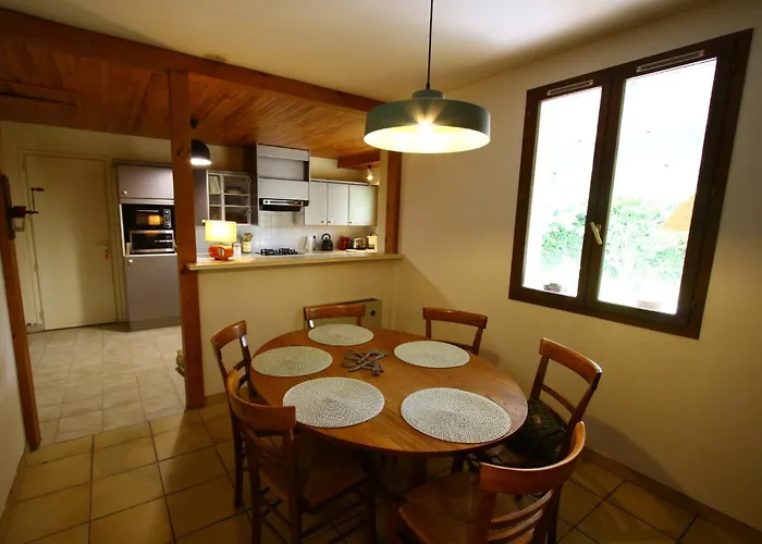 Spacieuse Maison Familiale Entre Pins Et Ocean Jusqu'a 10 Personnes Дом отдыха Tosse